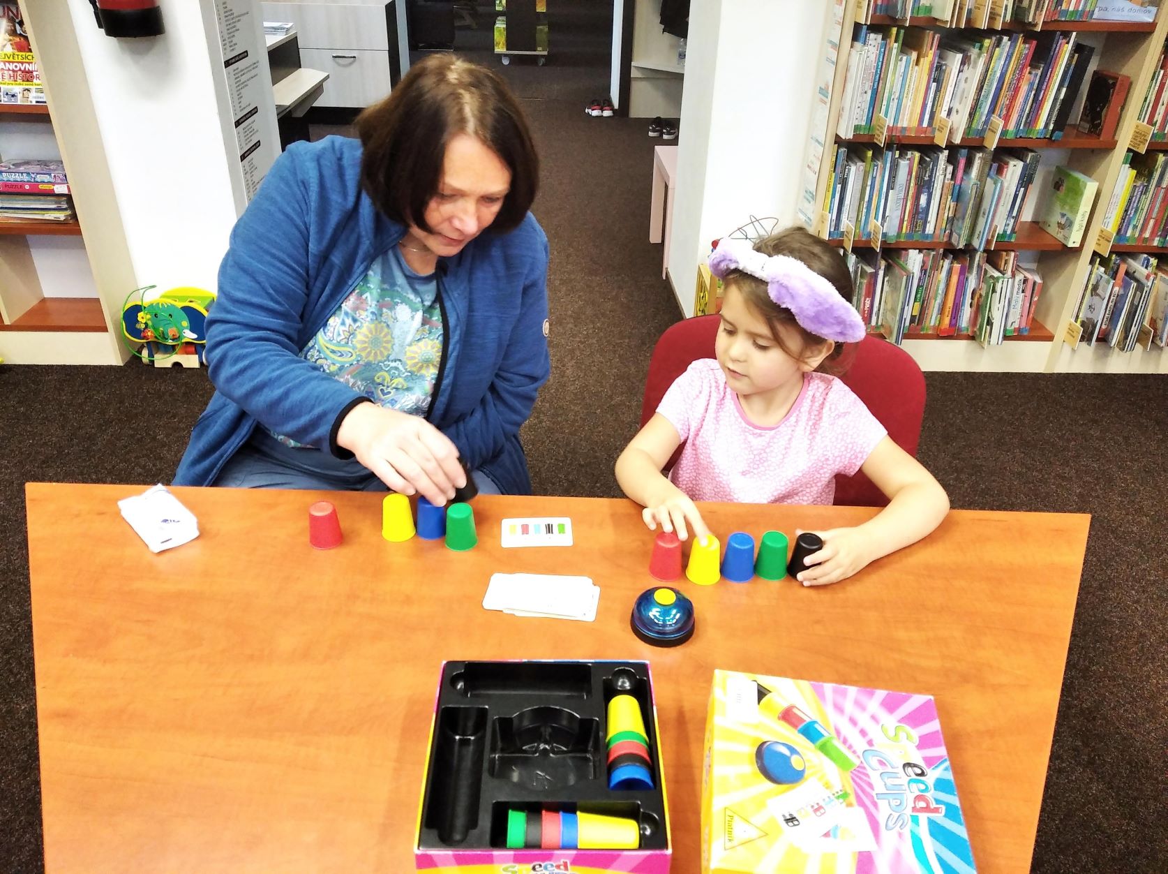 večer plný her foto61